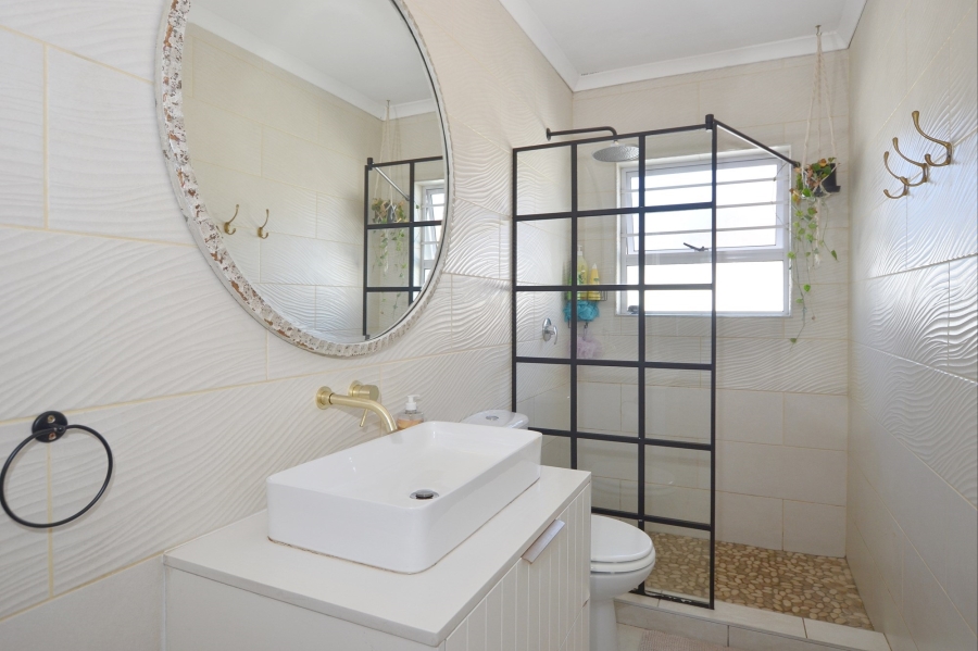 5 Bedroom Property for Sale in Welgelegen 2 Western Cape